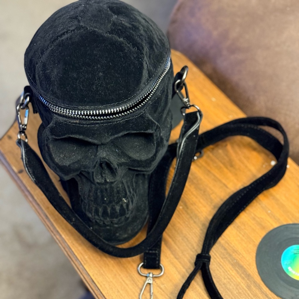 Killstar Black Skull purse